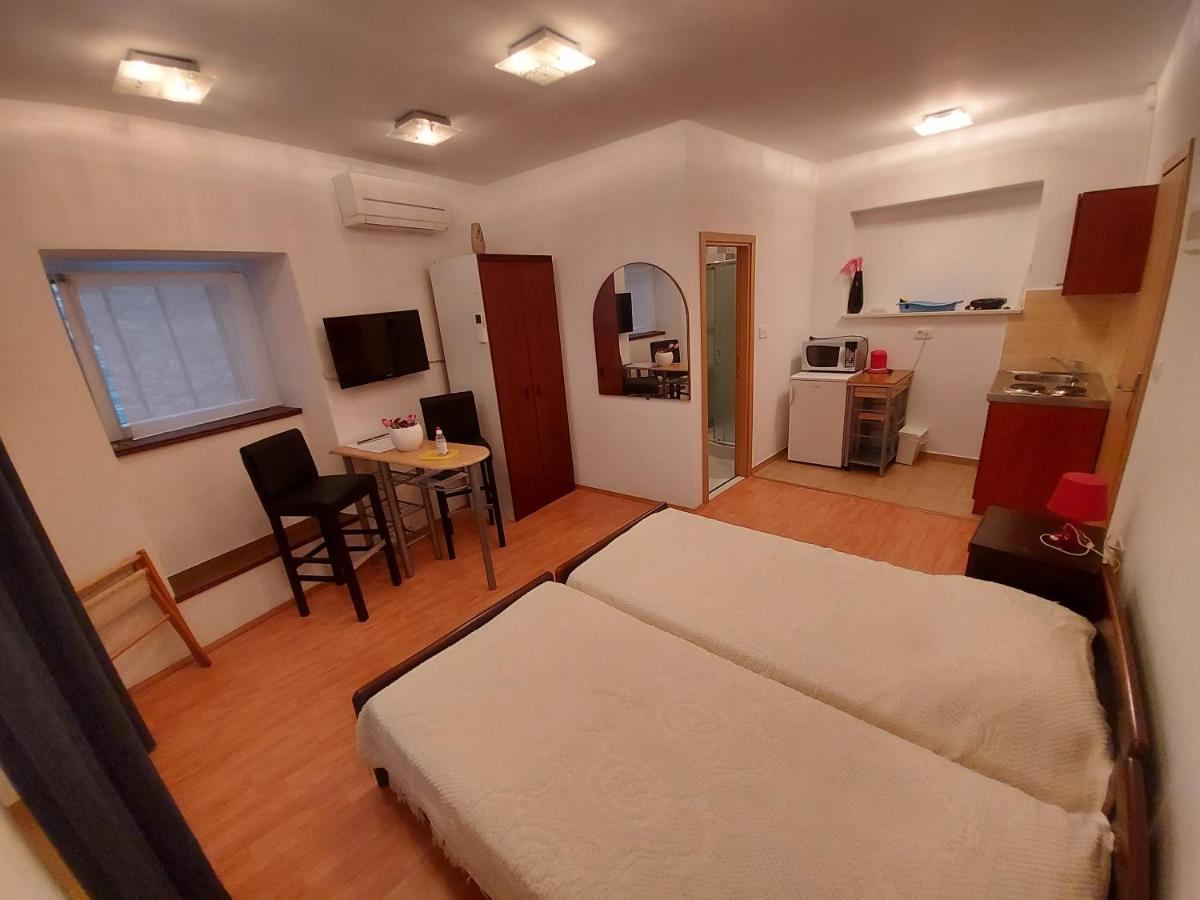 Guesthouse Boris Labin  Εξωτερικό φωτογραφία